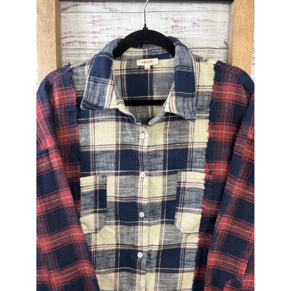 A.Peach Womens Colorblock Plaid Flannel Distressed Frayed Hem Shirt Large - Picture 4 of 8